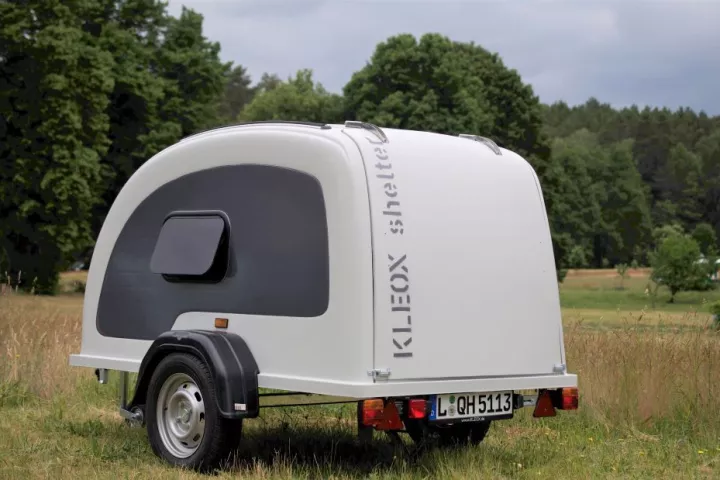 The Kleox weighs 463 pounds and has a gross vehicle weight rating of 1,650 pounds