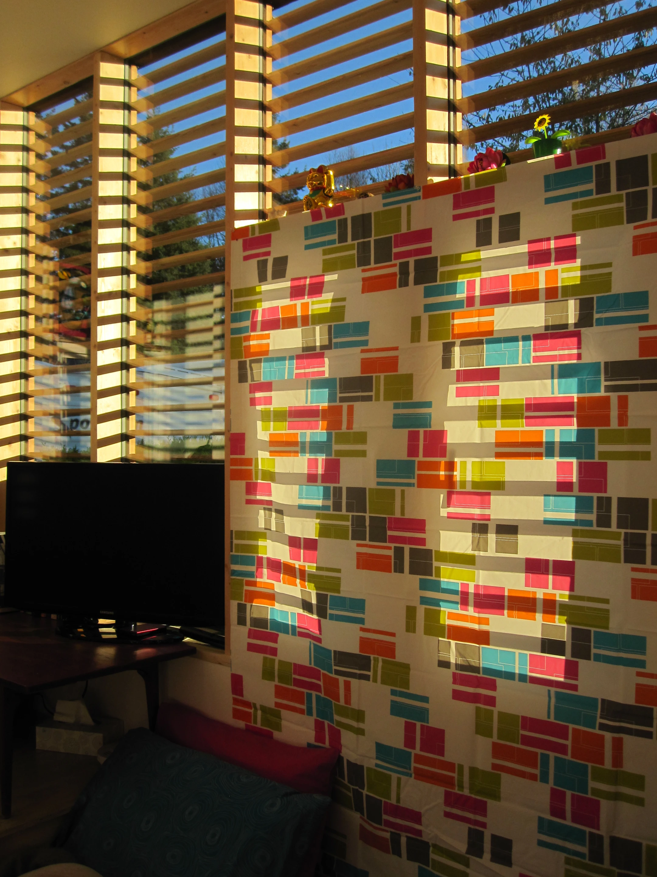 The operable windows are covered in places (Photo: Isabella Mori)