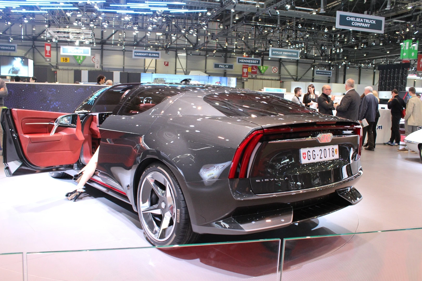 The Sibylla concept is marked by a strong departure angle and aggressive aero design at its rear