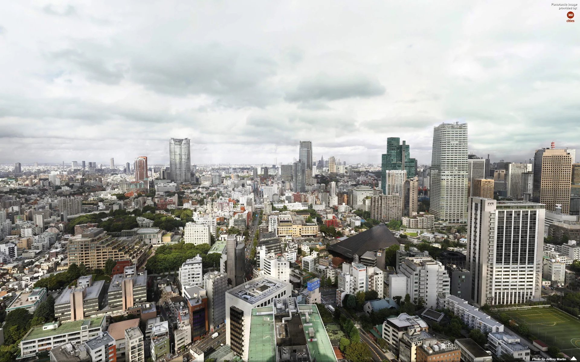 Jeffrey Martin spent two days on the roof of the Tokyo Tower's lower observation deck to shoot the 10,000 individual images that would eventually form the completed panorama