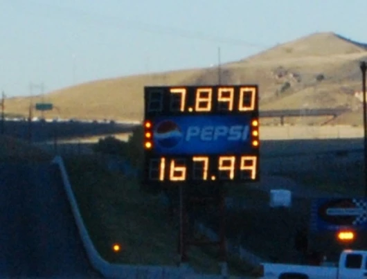 New electric quarter mile record