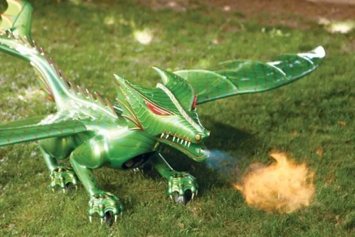 The dragon can shoot fire three feet while on the ground