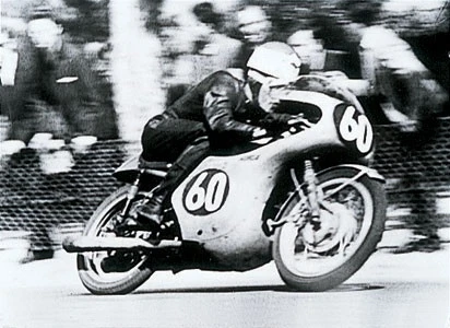 The initial Honda 125 during the 1959 Isle of Man 125 TT.