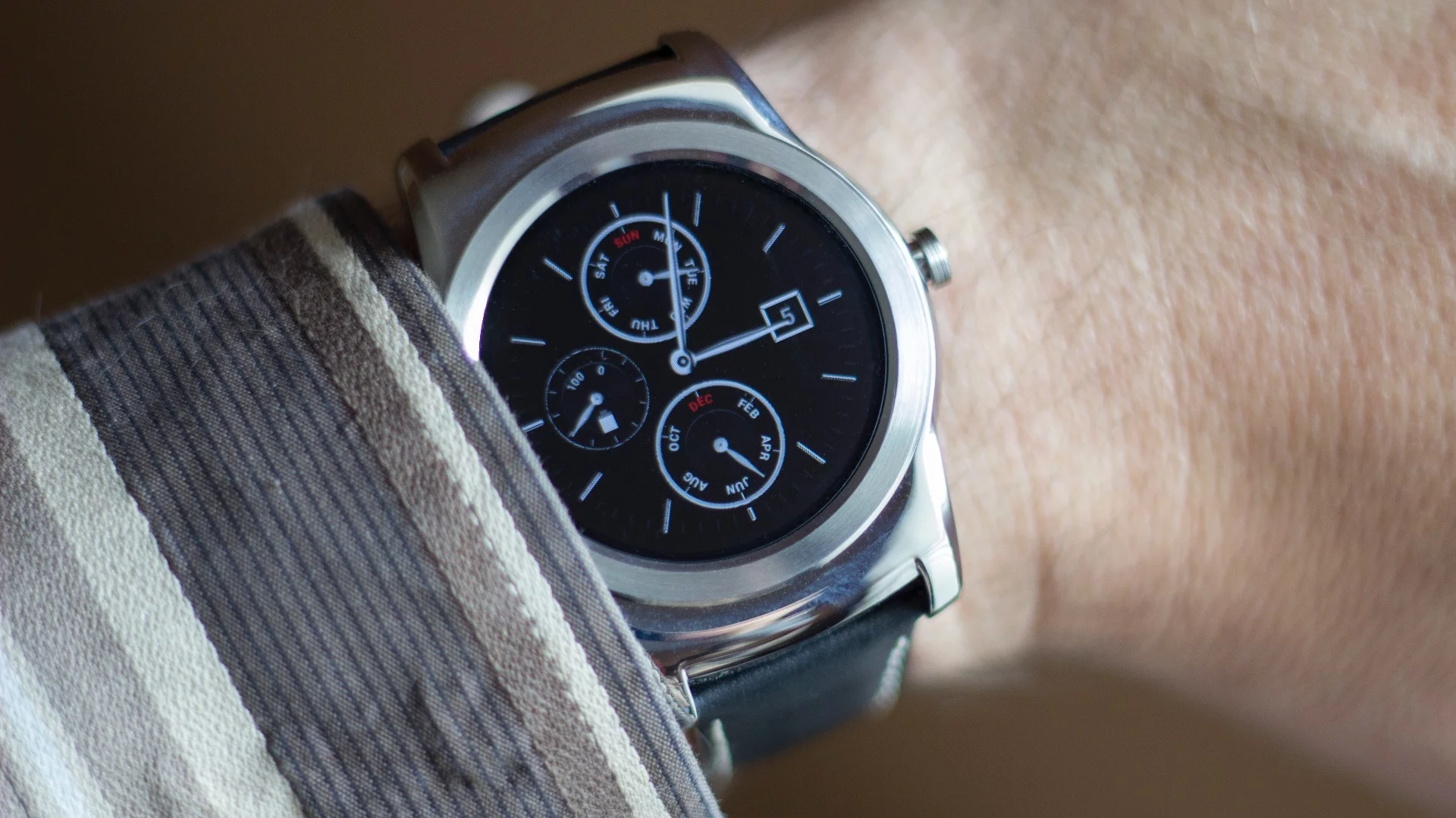 The Watch Urbane is large, but also arguably the best-looking smartwatch to date (Photo: Will Shanklin/Gizmag.com)