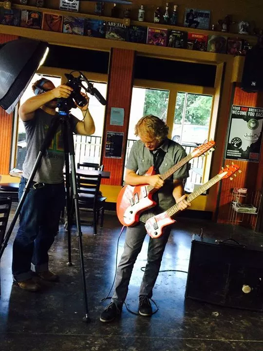 Inventor Scott Gorsuch pulling the mini away from the main body