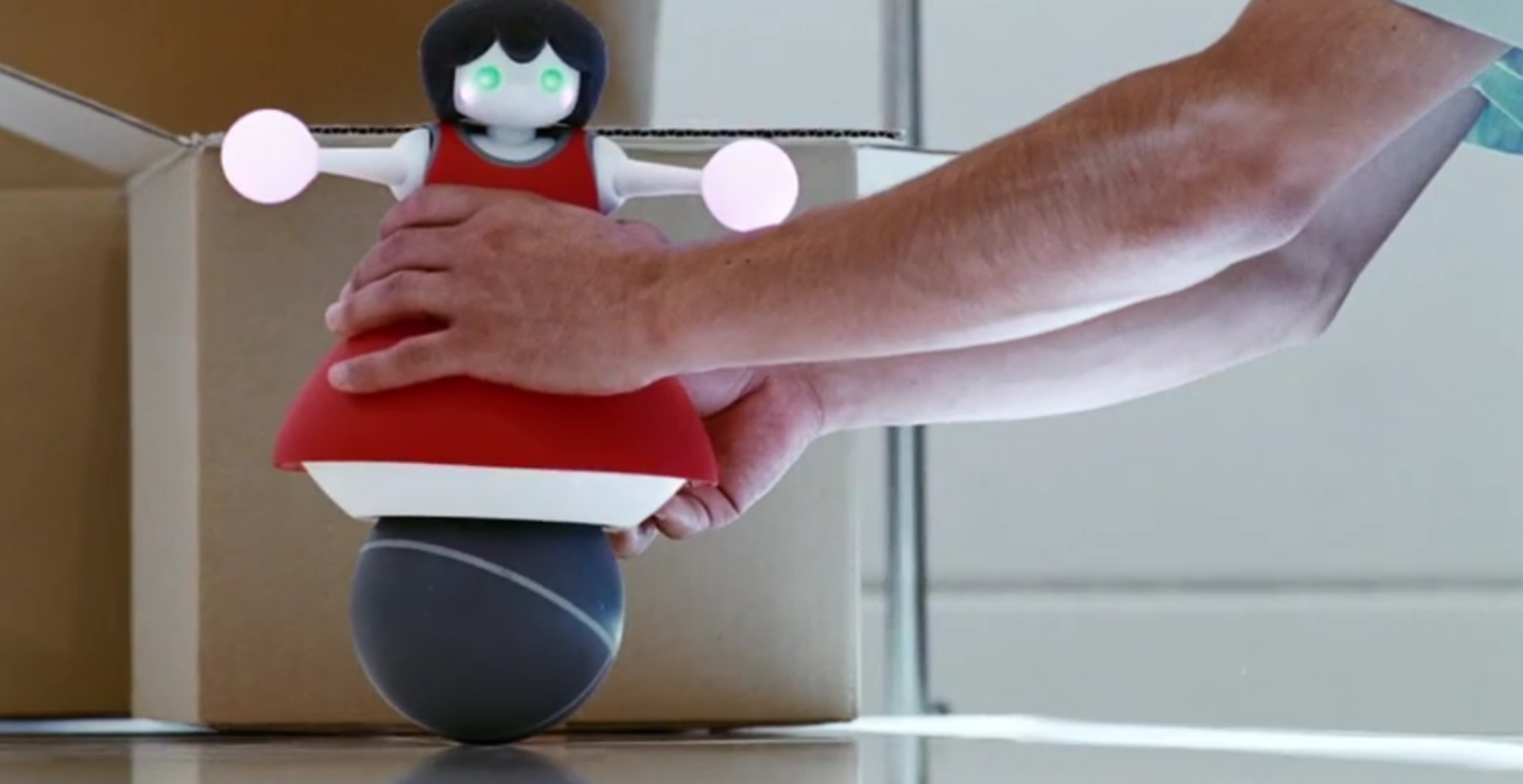 Murata's dancing robotic cheerleaders showcase advanced group control