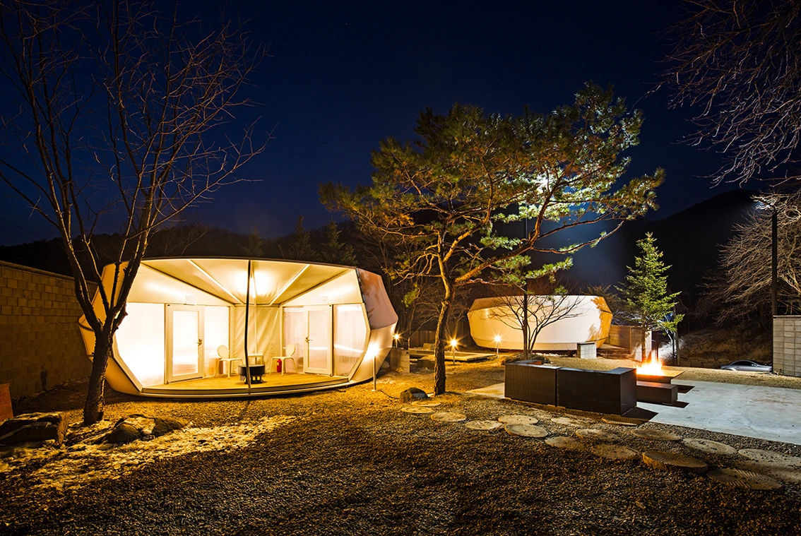 The five star luxury accommodation modules are somewhat of a hybrid between a tent and a cabin (Photo: June Young Lim)