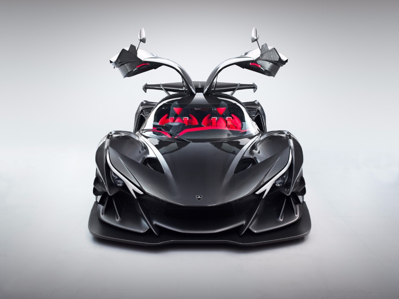 Apollo Intensa Emozione: how on Earth do those doors work?
