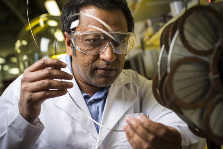 Dr Shahriar Hossain is developing a wind turbine that uses a magnesium diboride superconducting coil