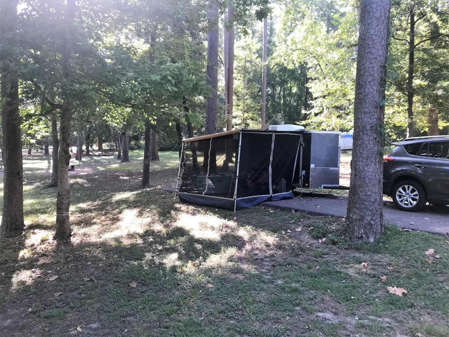 Cargo Camp trailer with screen room