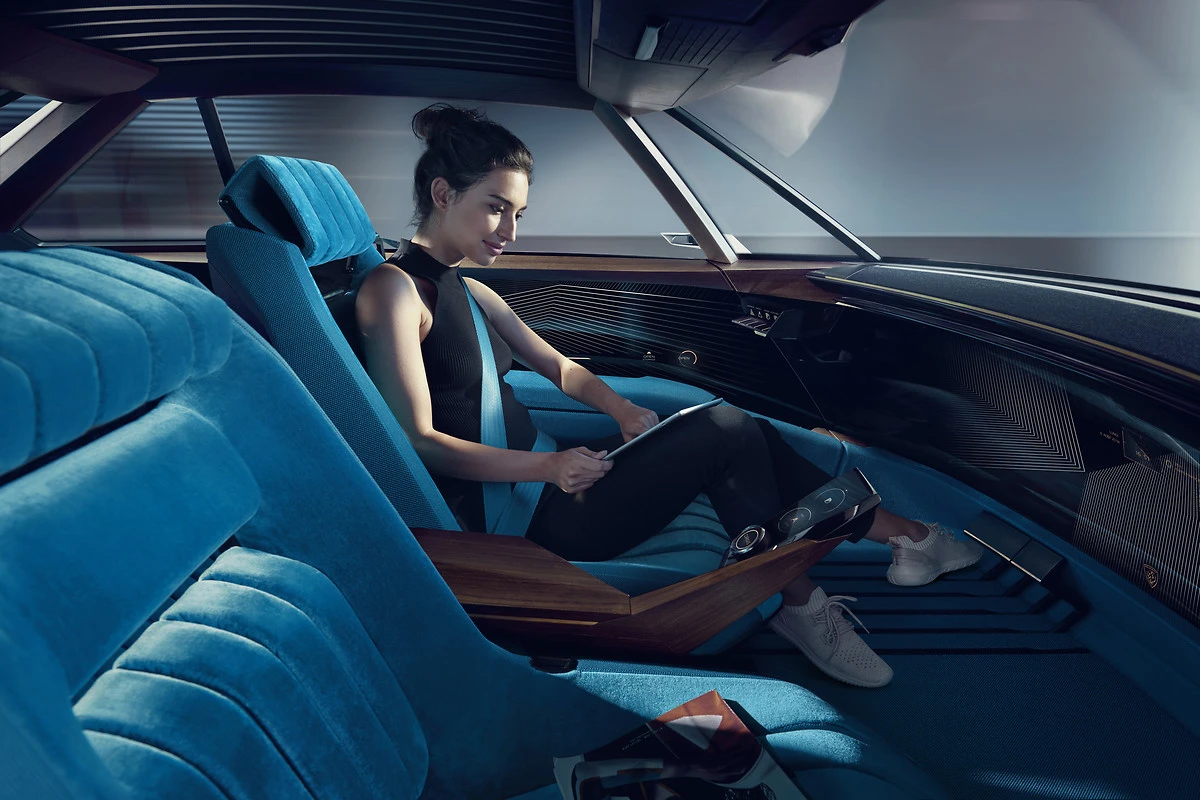 Want to catch up on some light reading? Just switch the e-Legend over to autonomous mode
