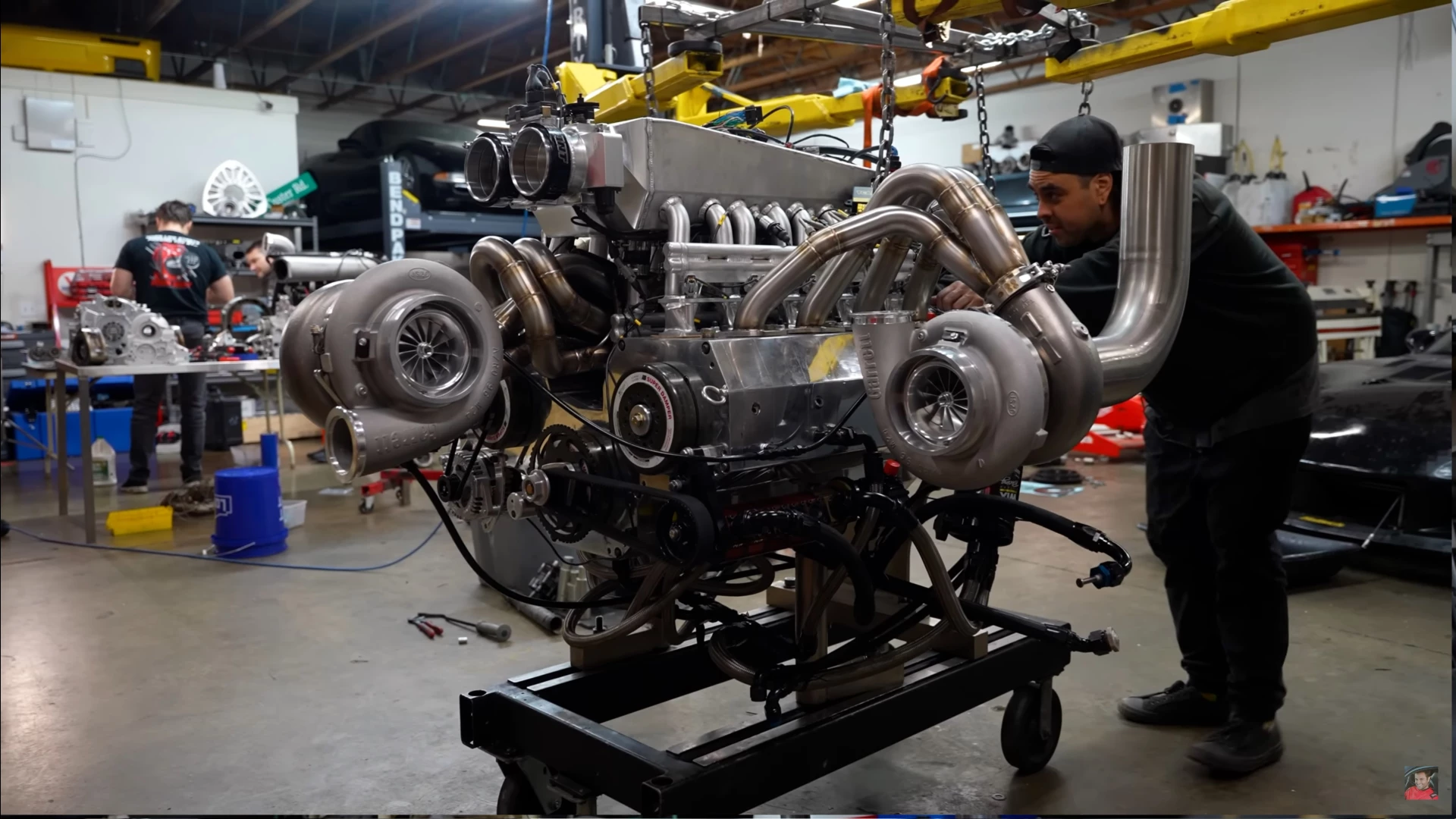 Watch: 12-rotor turbo Y-config megaWankel engine roars to life