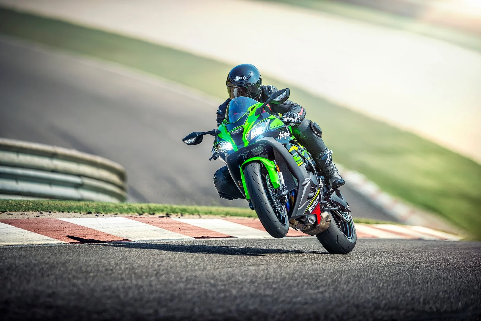 Wheelie fun with the 2019 Kawasaki ZX-10R