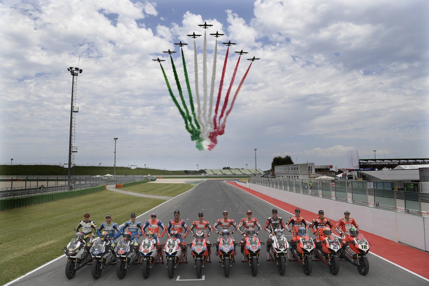The "Race of Champions" at WDW 2018 was preceded by a spectacular flyover of the Frecce Tricolori aerobatic team.