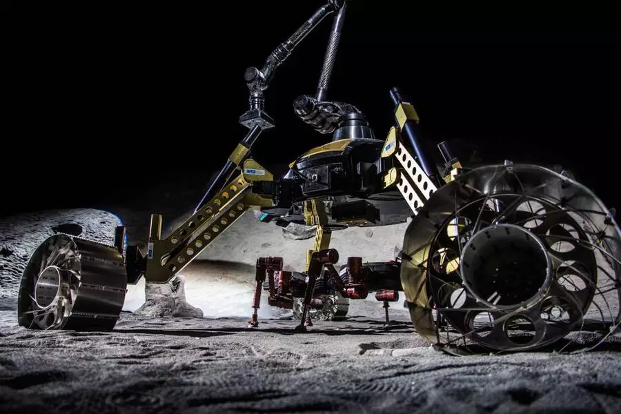 The RIMRES project combines the hexapod CREX (red robot at middle) and its transporter, SHERPA