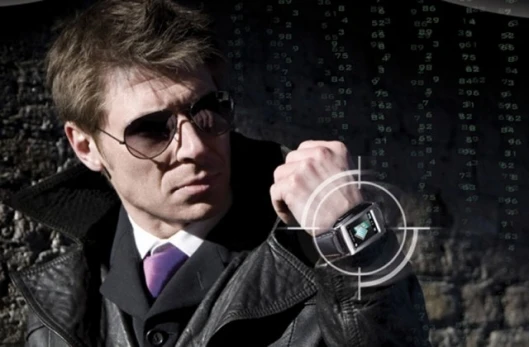Cellwatch M500 (complete with trenchcoat)