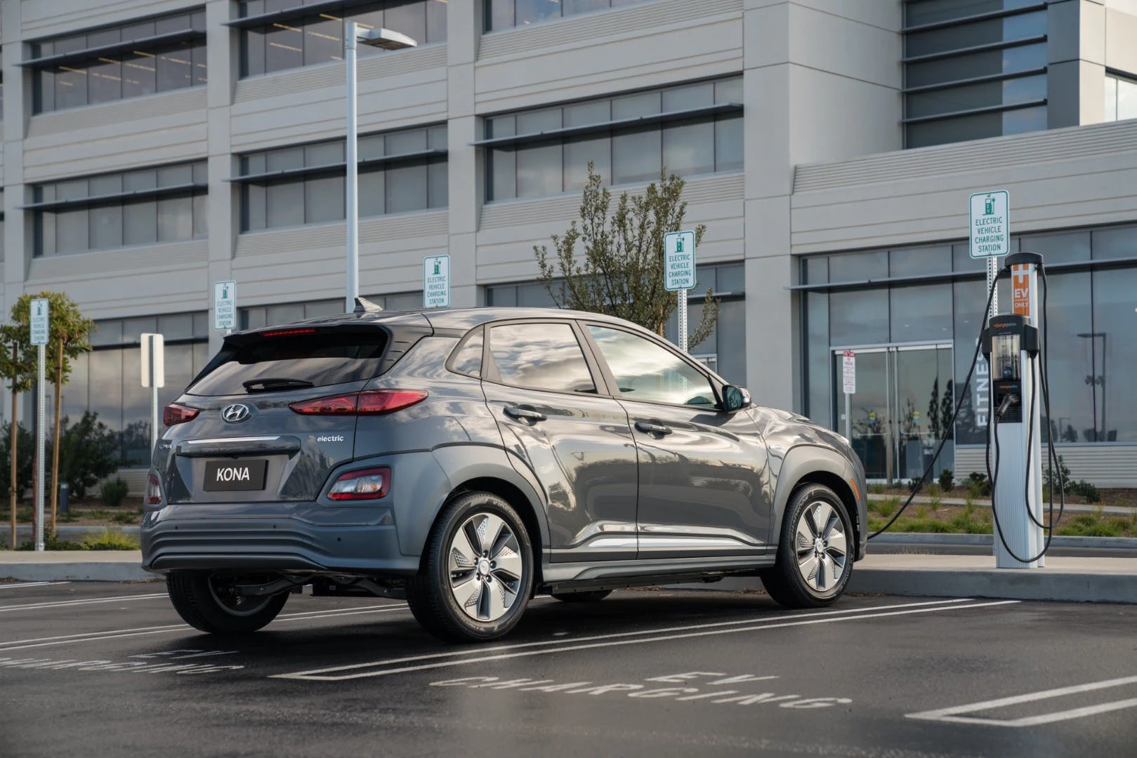The Hyundai Kona SUV mid-range model will be priced at $36,450
