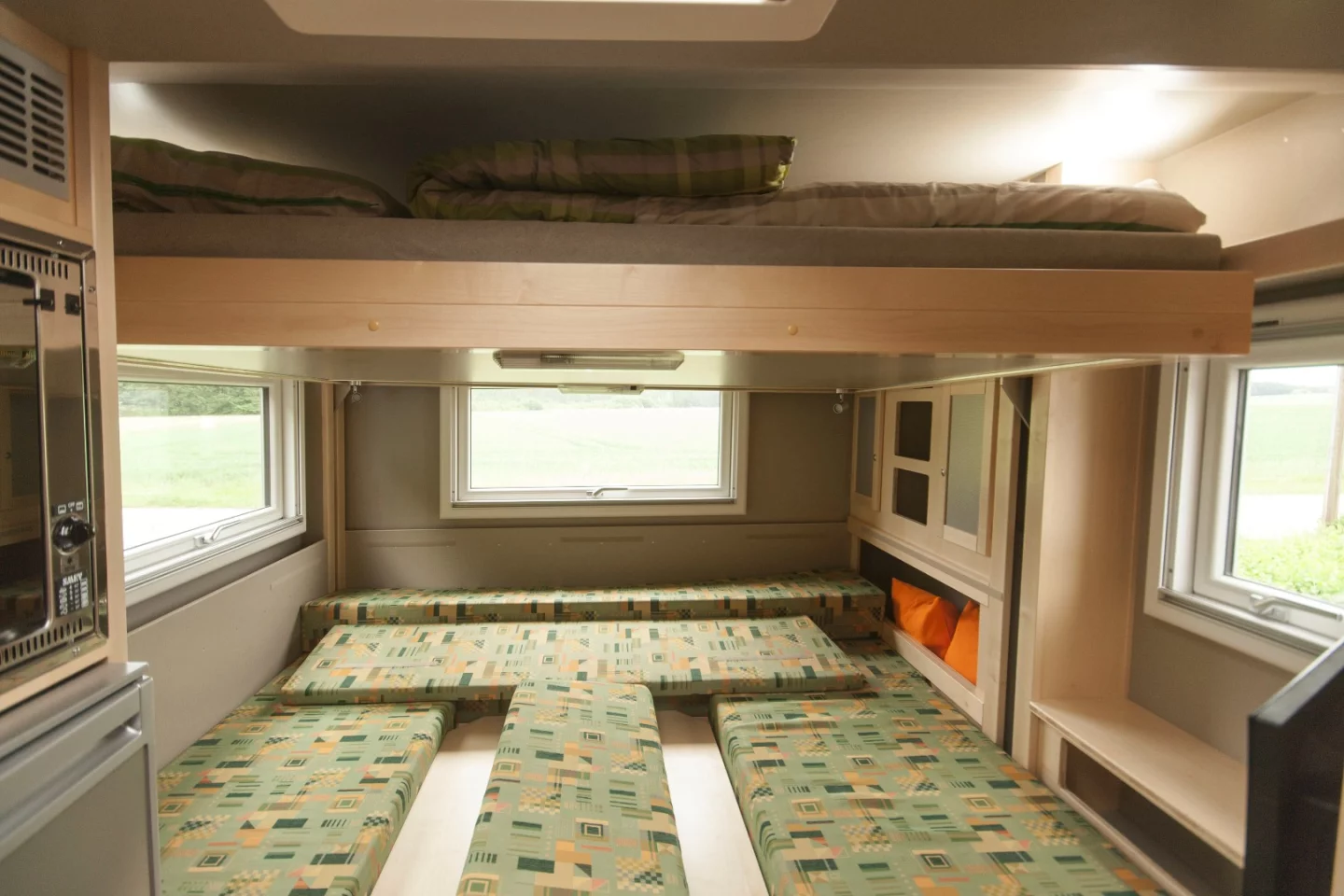 No need to make the bed in the morning, just raise it out of the way