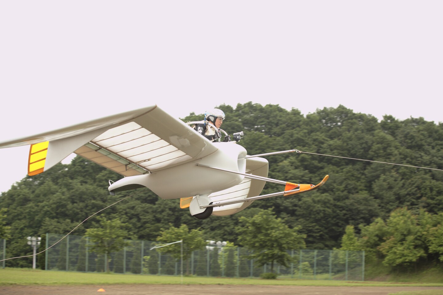 Hachiya is currently exhibiting the M-02J glider at the 3331 Arts Chiyoda center in Japan