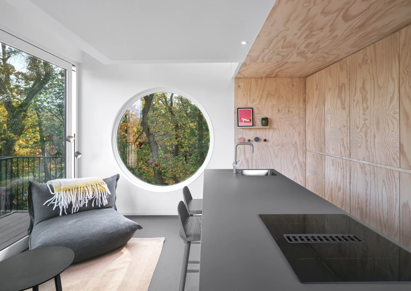 The Buitenverblijf Nest's interior measures 55 sq m (592 sq ft)