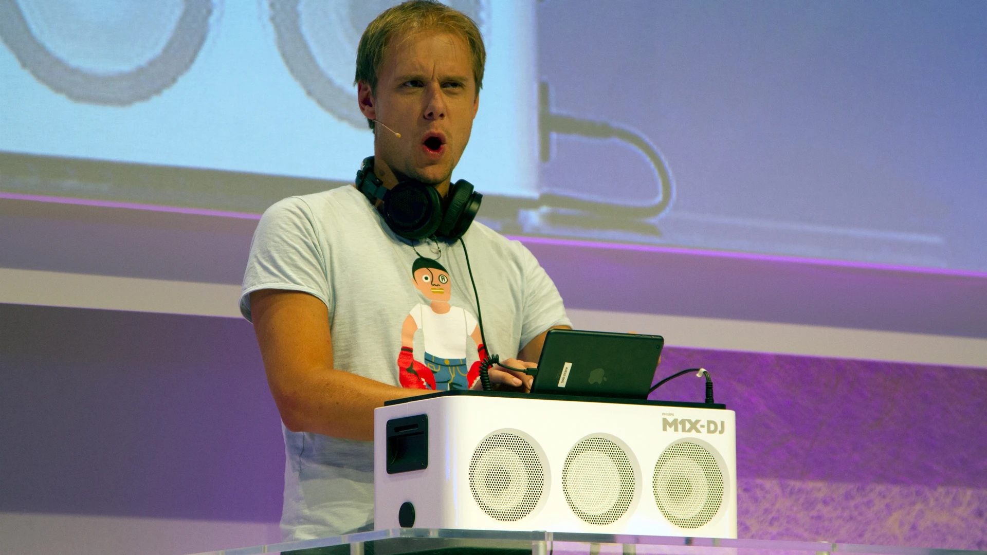 Dutch trance music maestro Armin van Buuren who worked with Philips to produce the M1X-DJ Sound System
