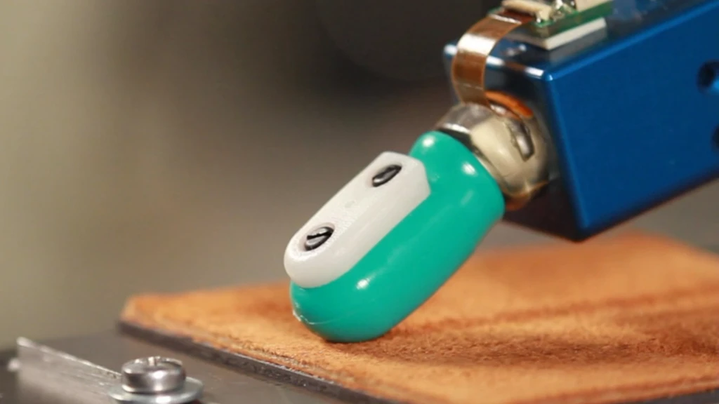 The BioTac sensor can correctly identify a randomly selected material from a a sample of 117 common materials 95 percent of the time