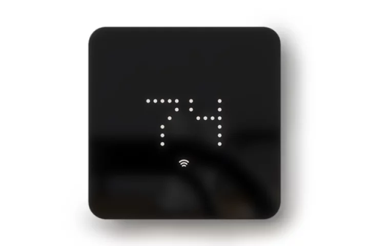 The ZEN smart thermostat aims for simplicity in terms of both form and function