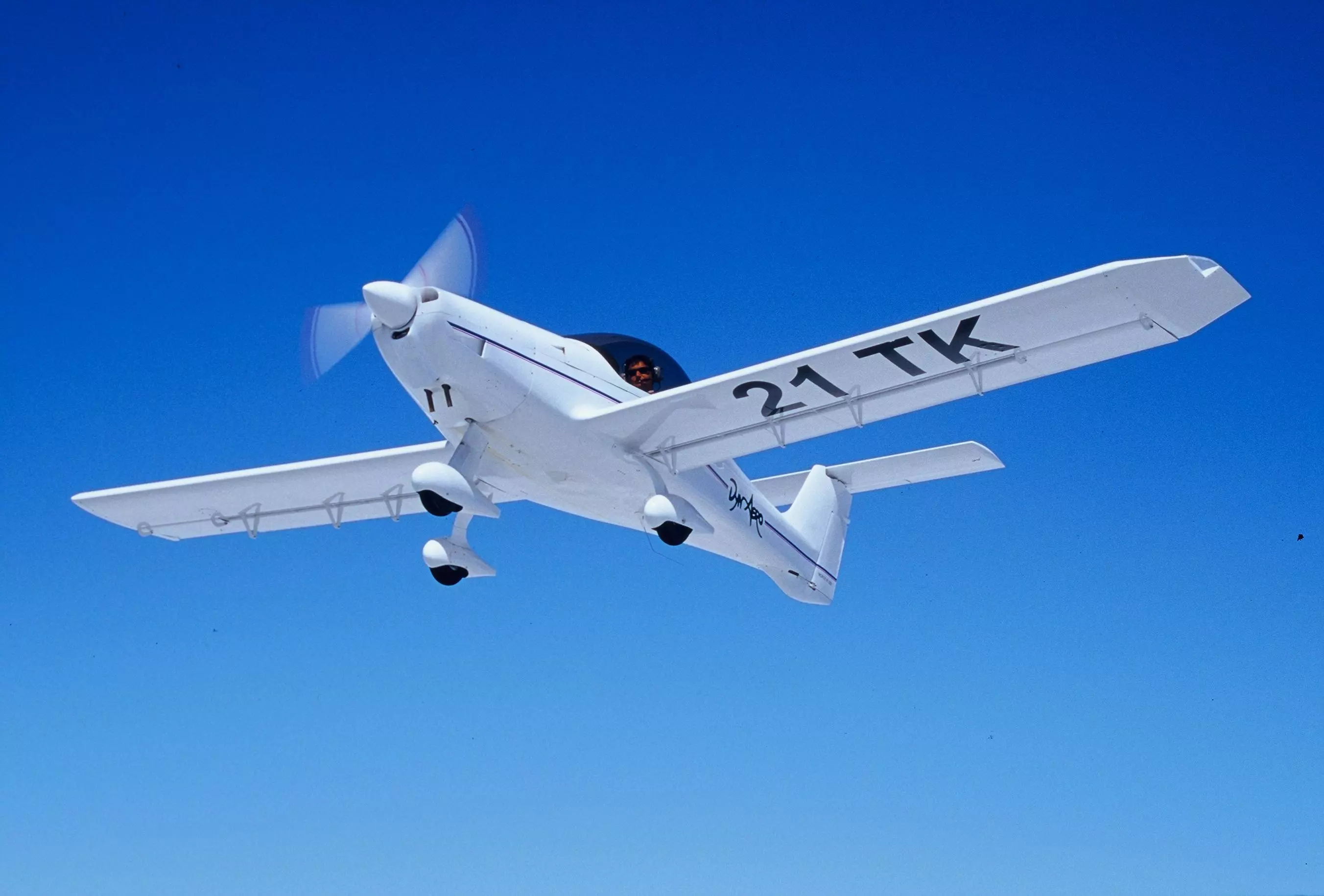 Dyn'Aero's MCR UL aircraft