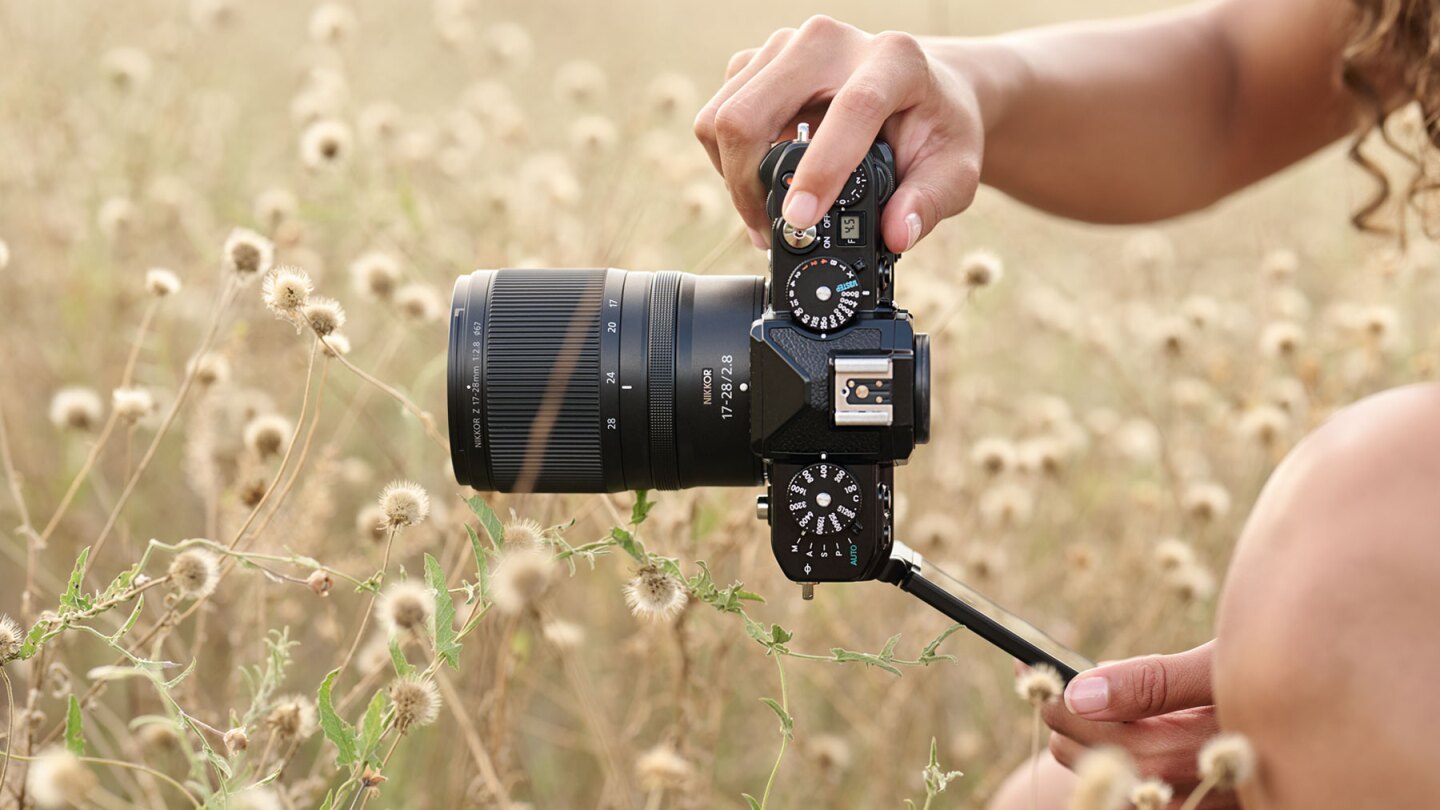 The Nikon Z f has body measurements of 5.7 x 4.1 x 2 inches, and tips the scales ta 22.29 ounces
