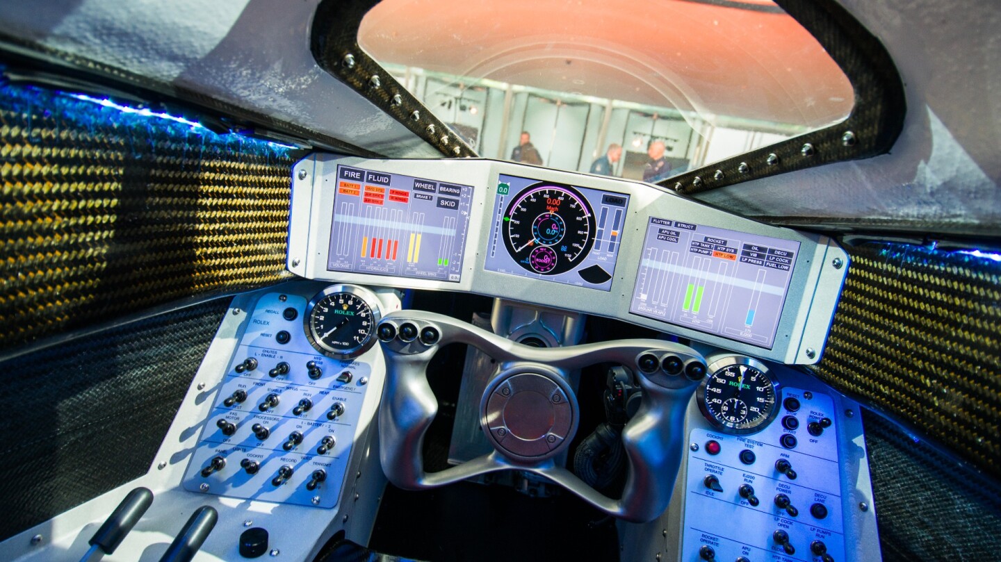 The Bloodhound SSC steering wheel has been printed from powdered titanium to the exact profile of Andy Green’s hands