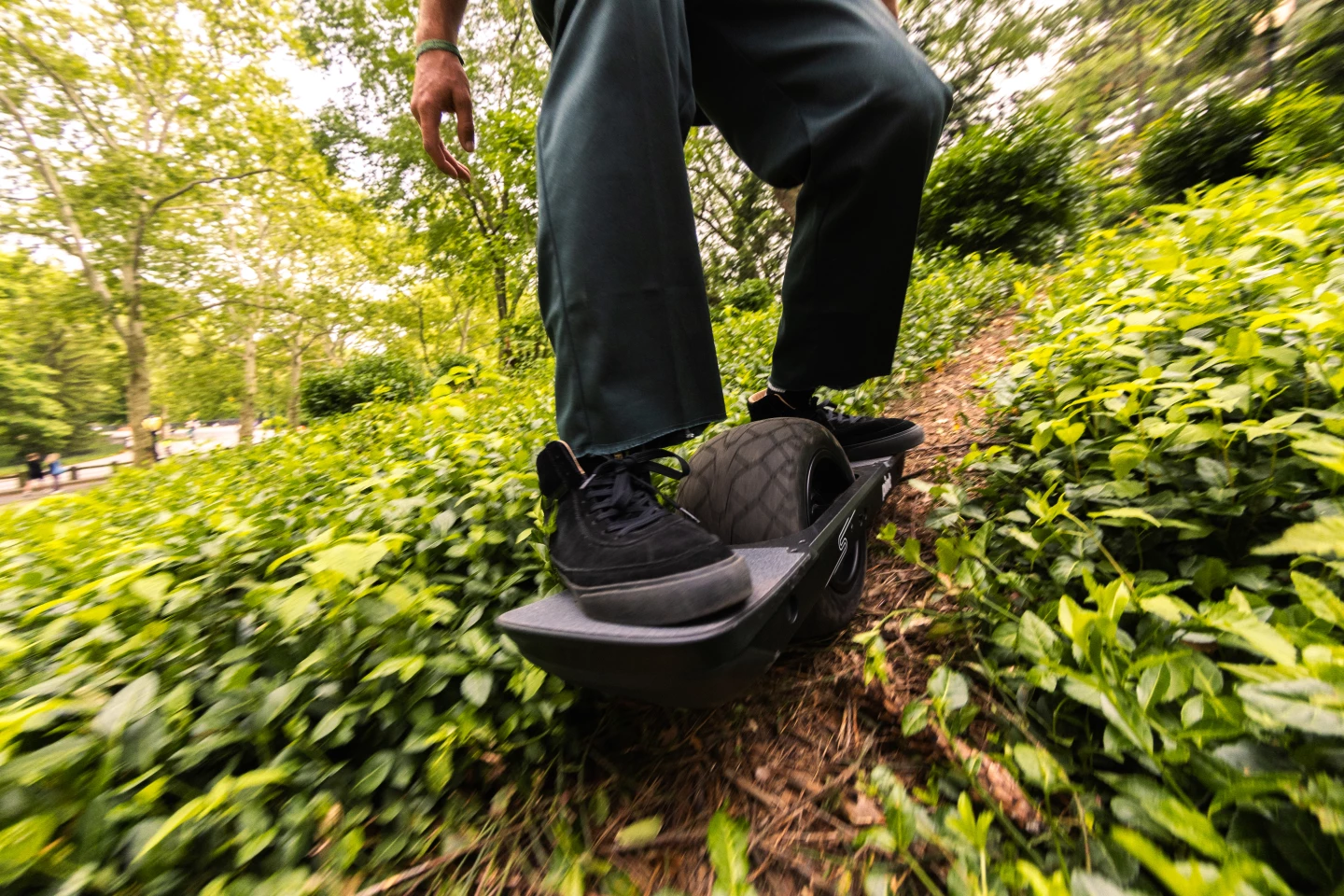 The mixed-compound Pint Performance Treaded Tire allows the Pint S to go off-road