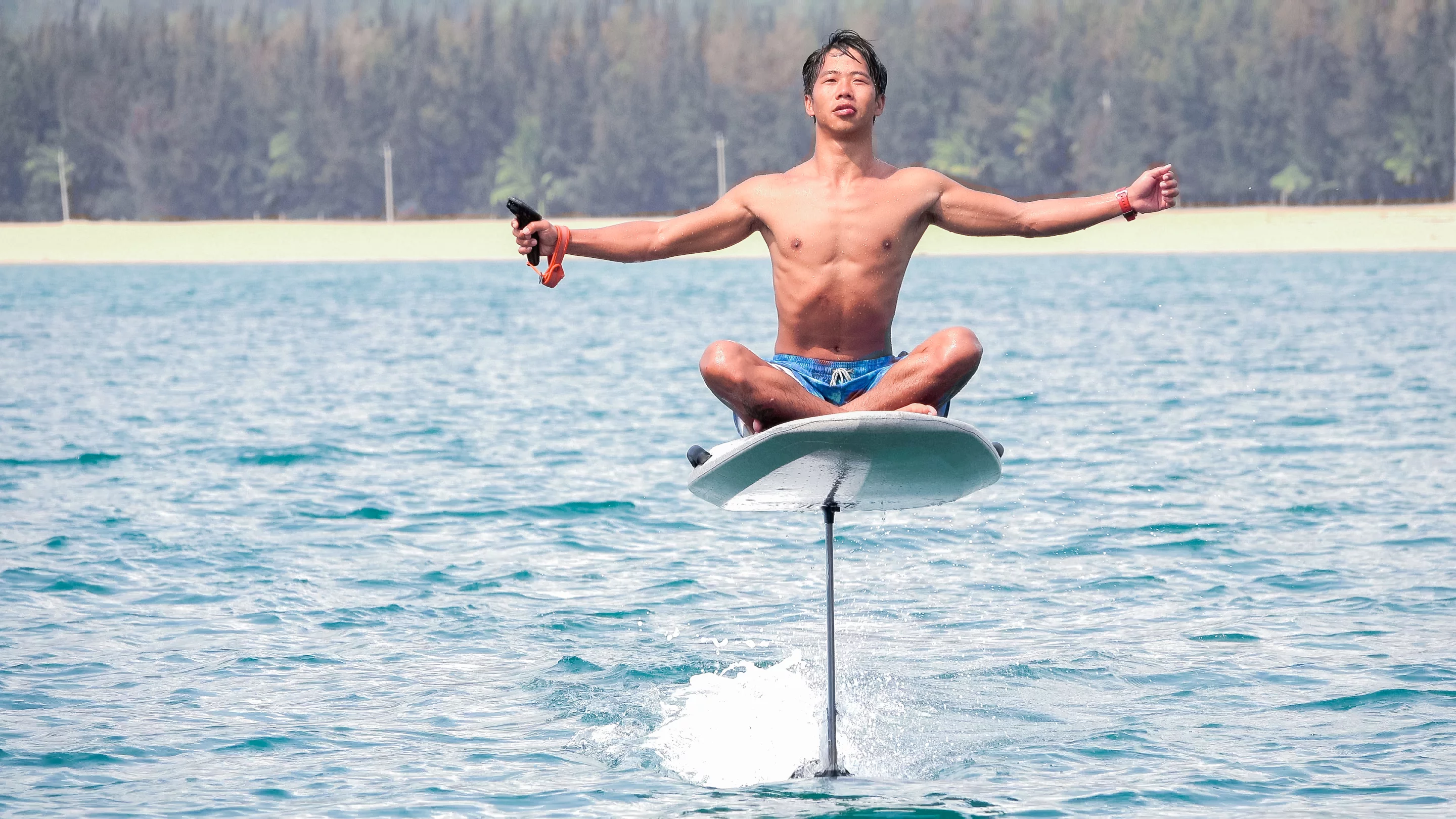 You don't have to stand on the EEP foam and aluminum alloy board