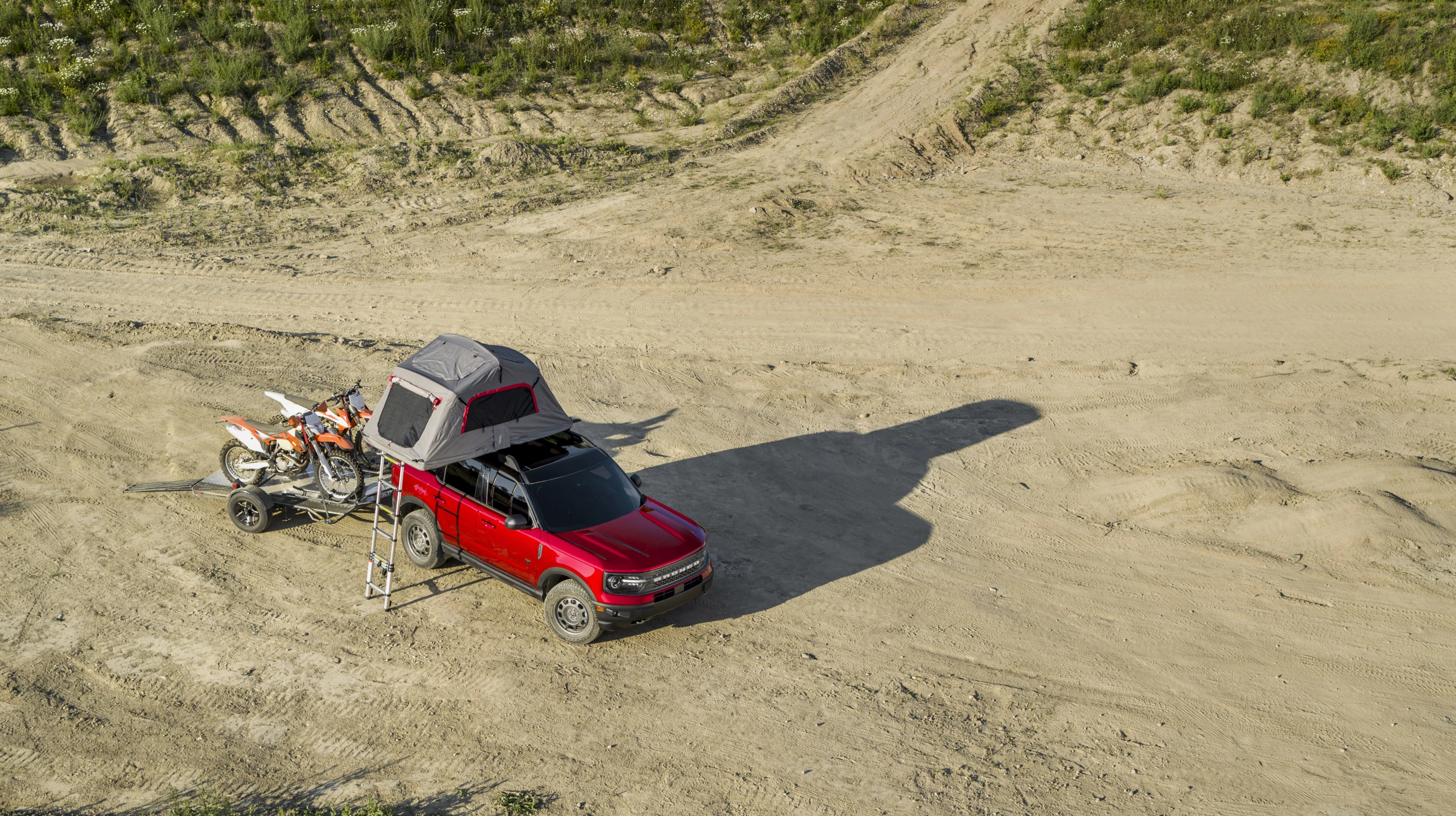 When properly equipped, Bronco Sport Badlands models can tow up to 2,200 pounds (1,000 kg)
