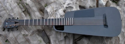 Blackbird's Rider carbon fibre acoustic guitar