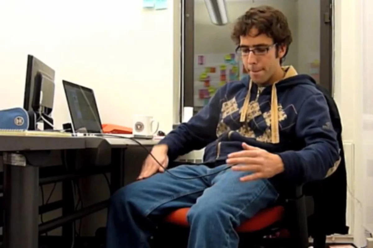 Boris Smus gets into the groove with his DIY Ubiquitous Drum Pants