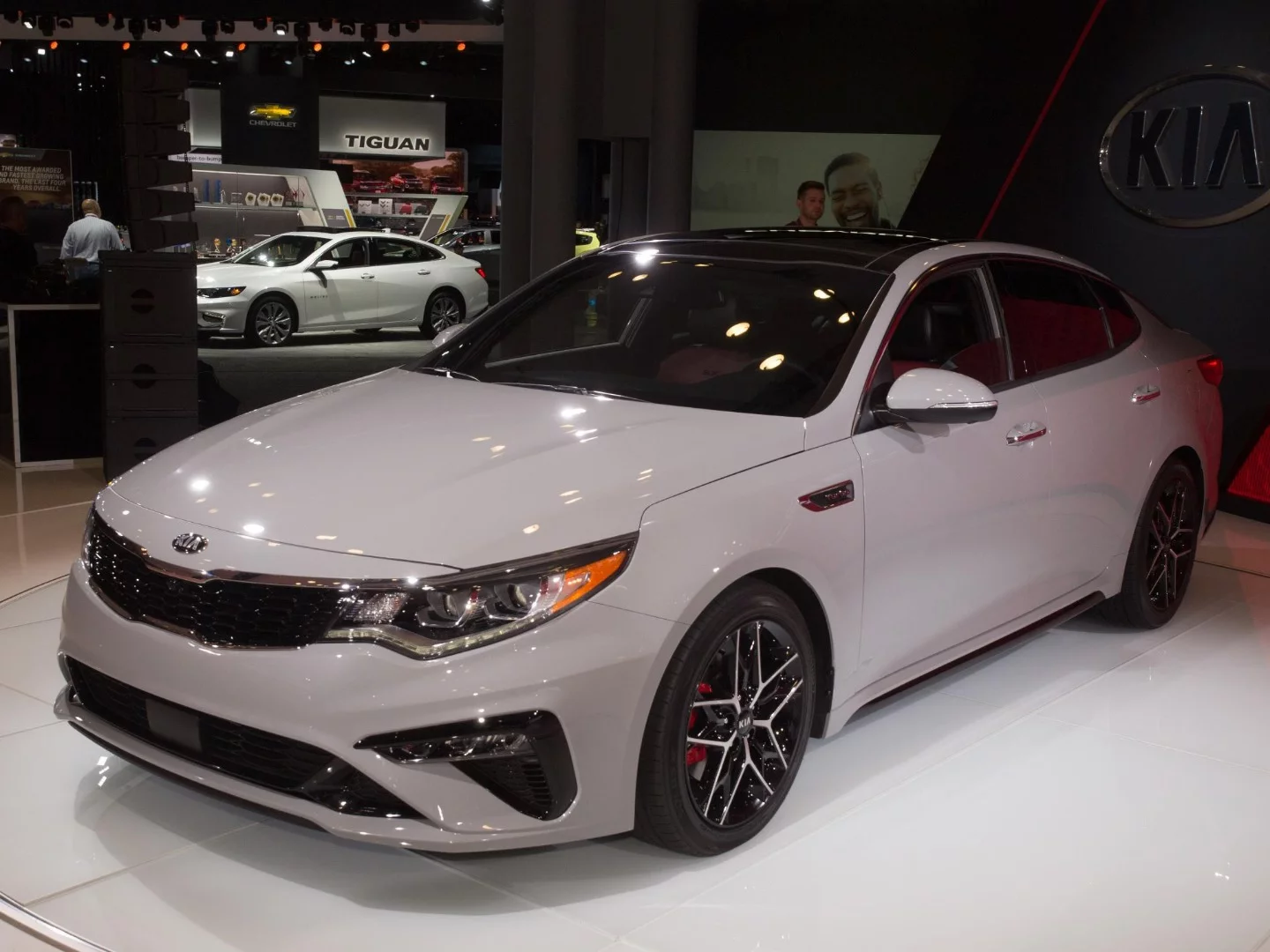 Kia gives the Optima a refresh in NY