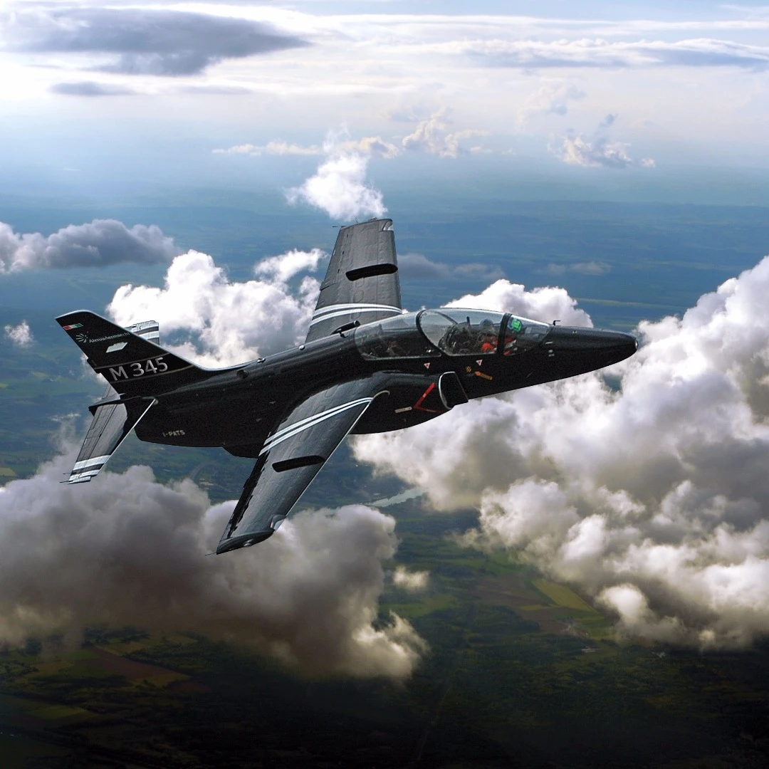 The Aermacchi M-345HET made its first flight on December 29, 2016