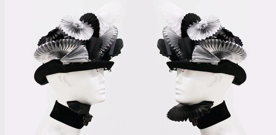 The fan unfolds along the collar when the other gets too close (Photo: Sangli Design)