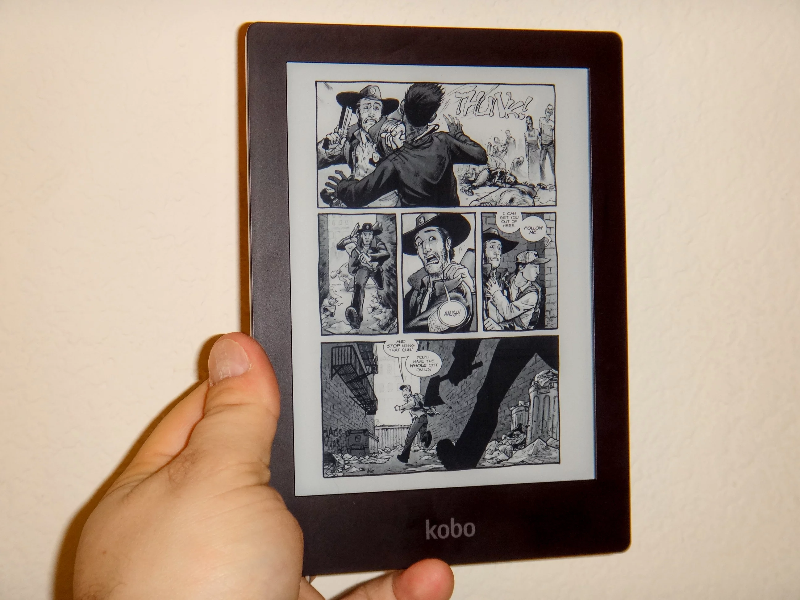 The Kobo Aura HD's sharp E Ink screen even lends itself quite well to displaying comics and graphic novels