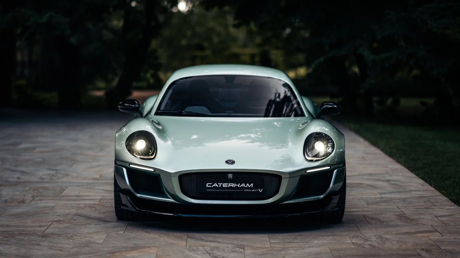 Powering the rear wheels is an off-the-shelf 200-kW Yamaha Motor, 400-volt e-axle with inverter, reduction gear, and permanent-magnet synchronous motor all-in-one