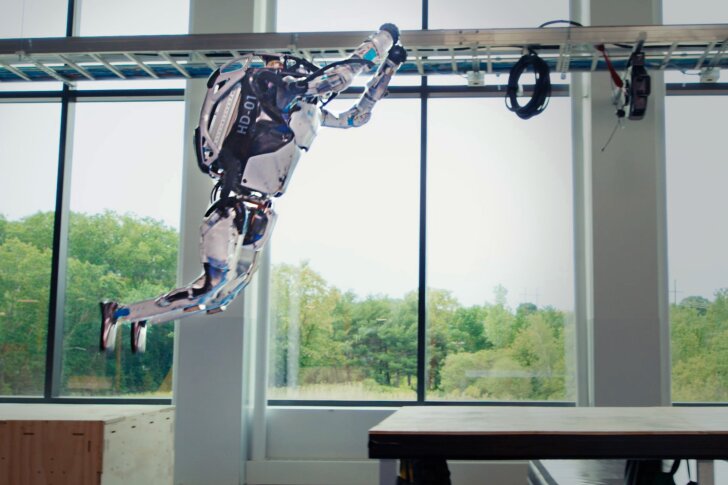 Two new videos offer the most complex Atlas parkour routine to date and take us behind the scenes of this influential robotics company