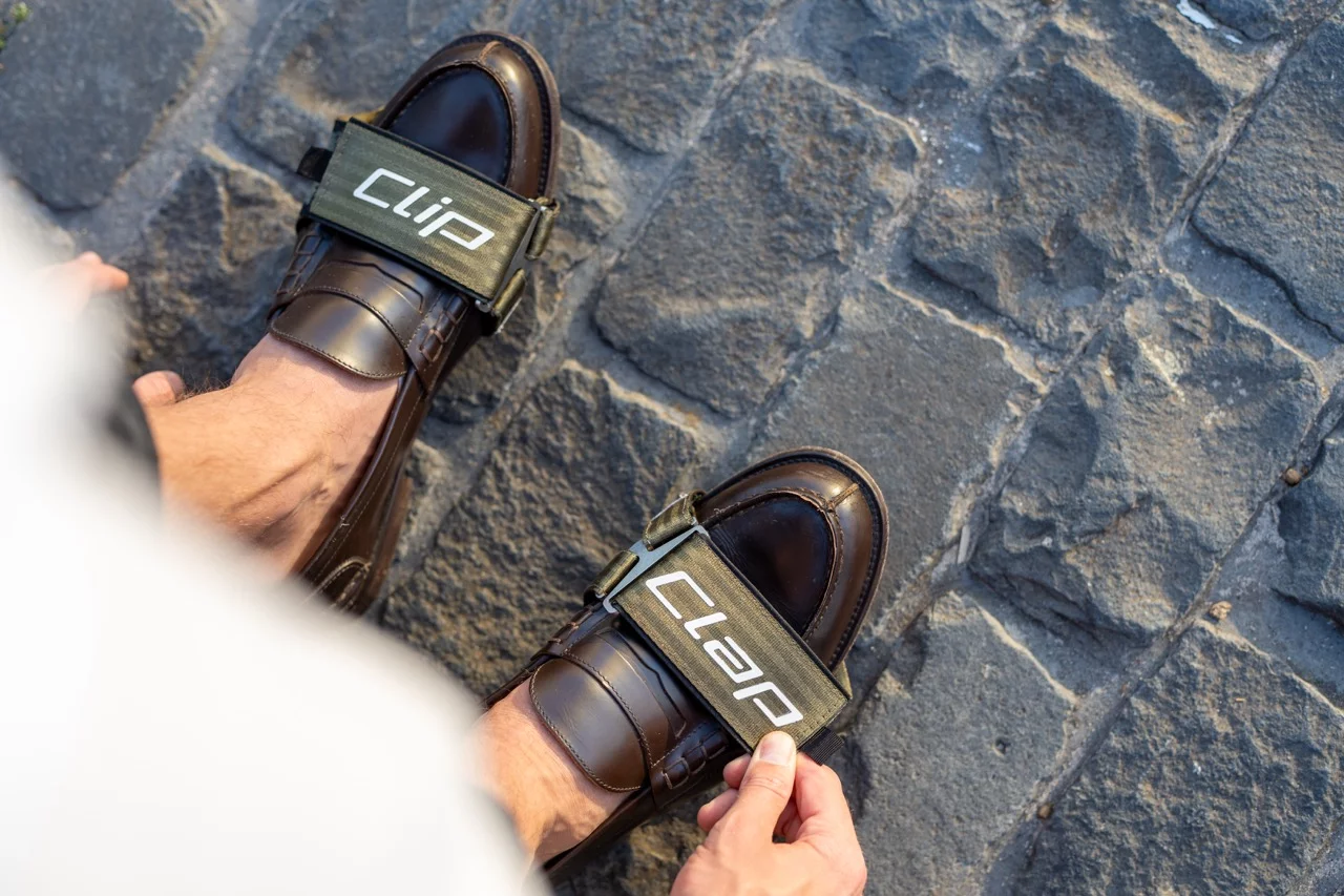 Clip and Clap, present and ready to ride