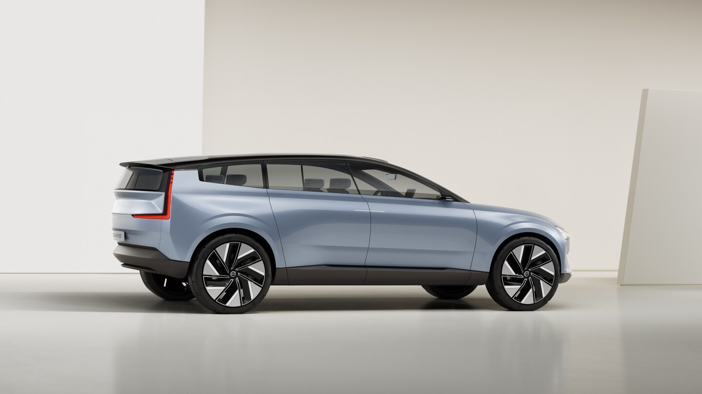 The Concept Recharge has unique proportions with a long wheelbase, wagon-like roofline, vertical tailgate and short hood