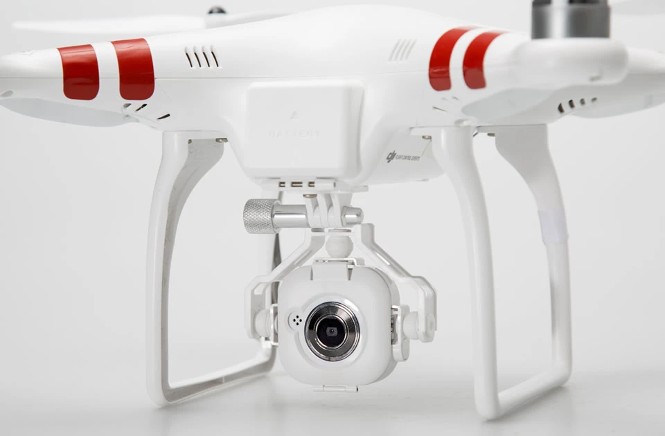 The FC40 comes with its own 720p/30fps video camera