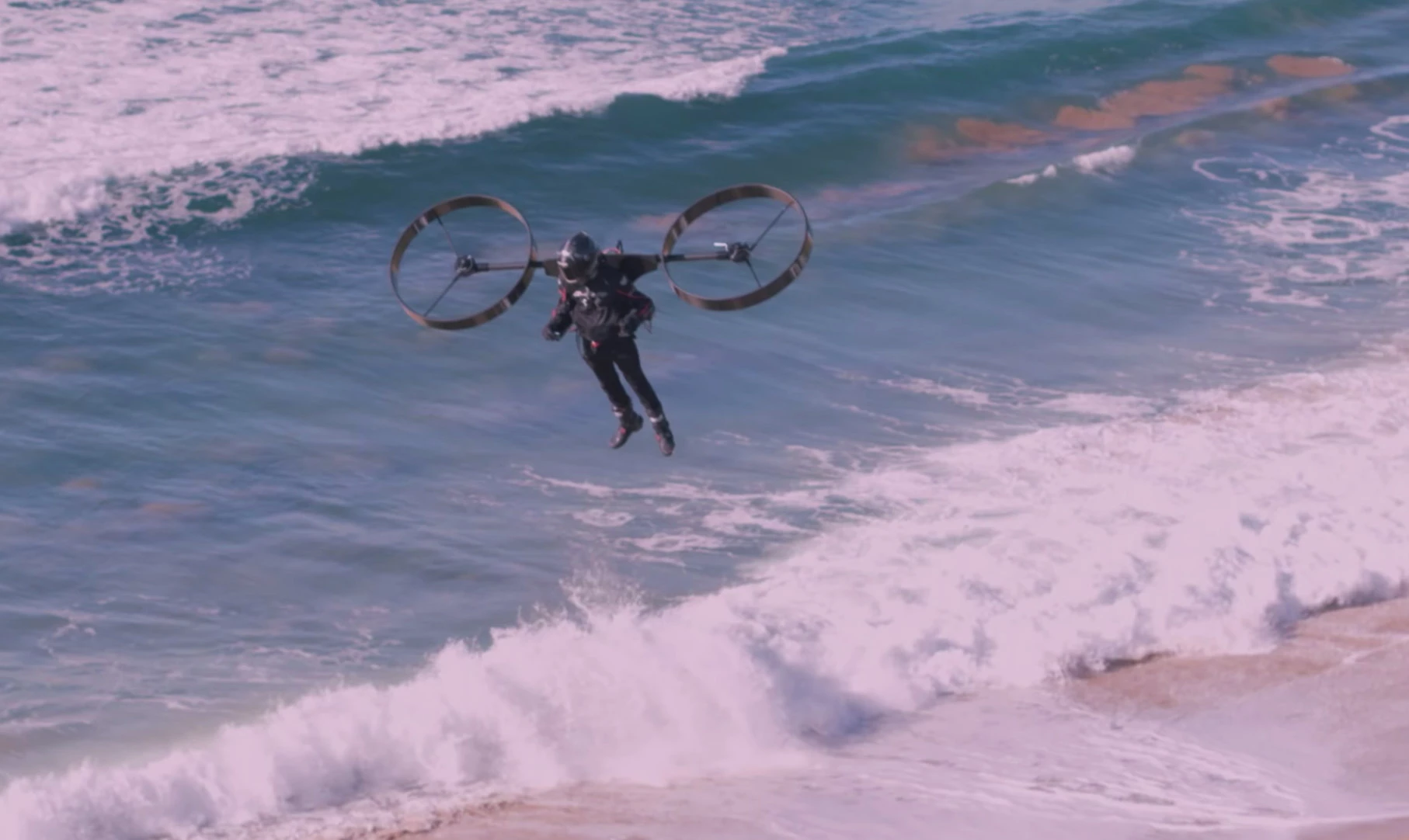 Looking stable and controlled, the pilot takes the Copterpack up to an impressive height