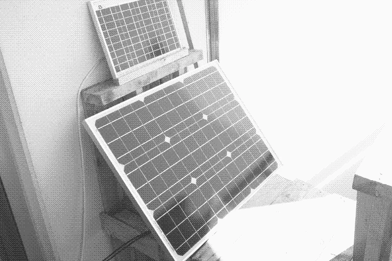 Low-tech Magazine's 50-W solar panel
