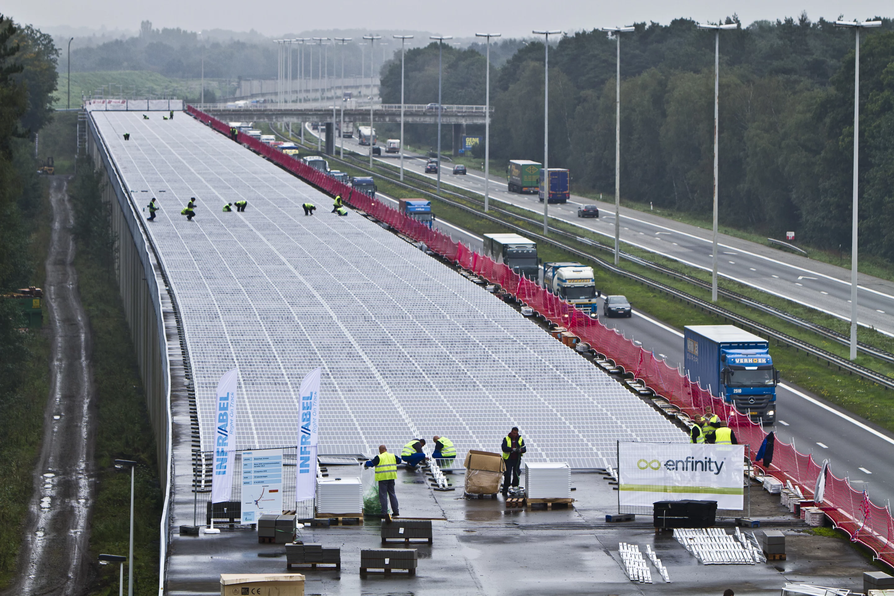 The panels have been installed using a special ballast tile structure which negates the need for rooftop perforations