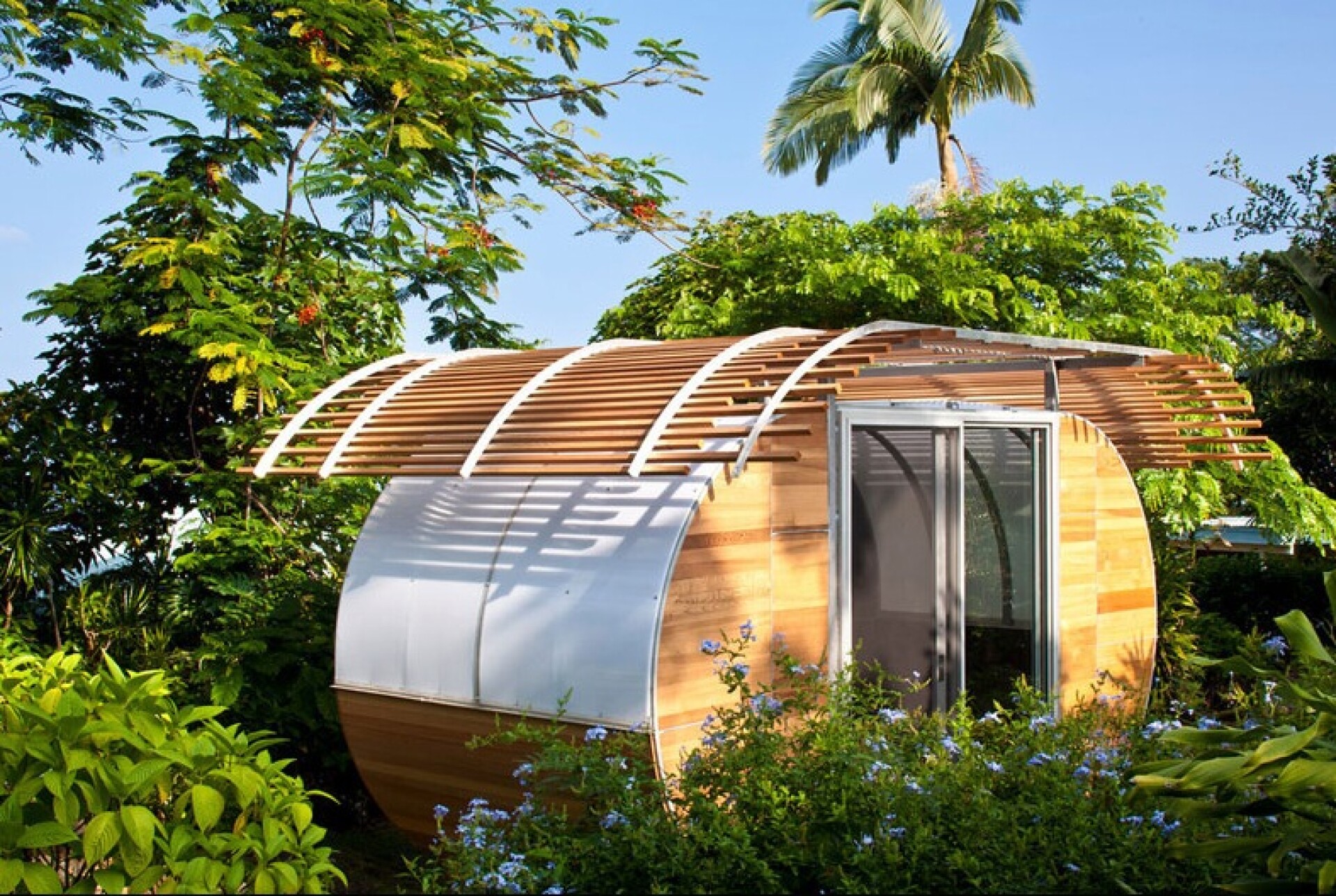 House Arc modular home assembled “like an IKEA house”