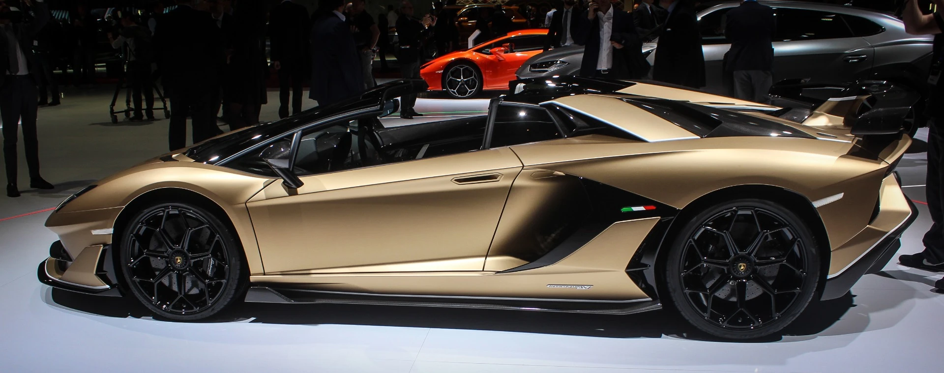 With the Huracan Evo Spyder and pictured Aventador SVJ Roadster, Lamborghini is all about open-top performance in Geneva