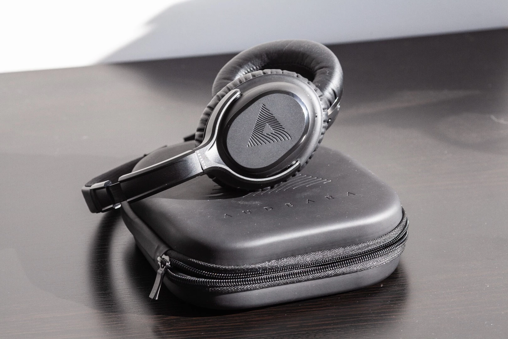 Audeara A-01 adaptive headphones: a nicely put together product